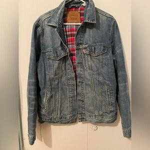 Vintage Levi’s Denim Jacket Plaid Lining Size Large As is